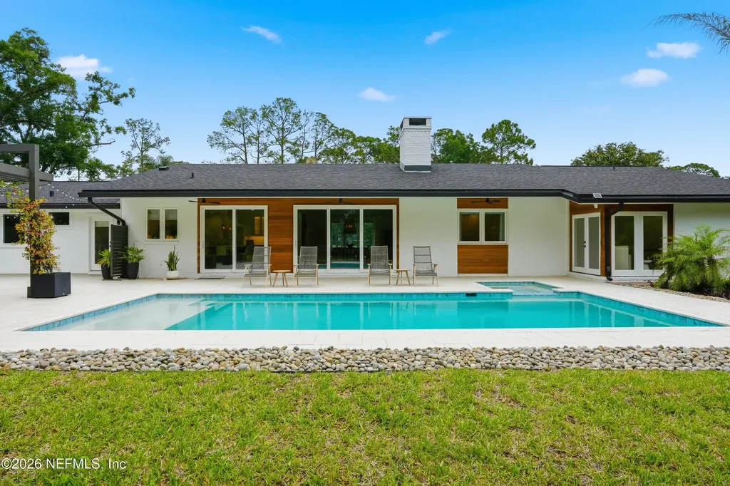 8228 Hollyridge Road Jacksonville FL 32256