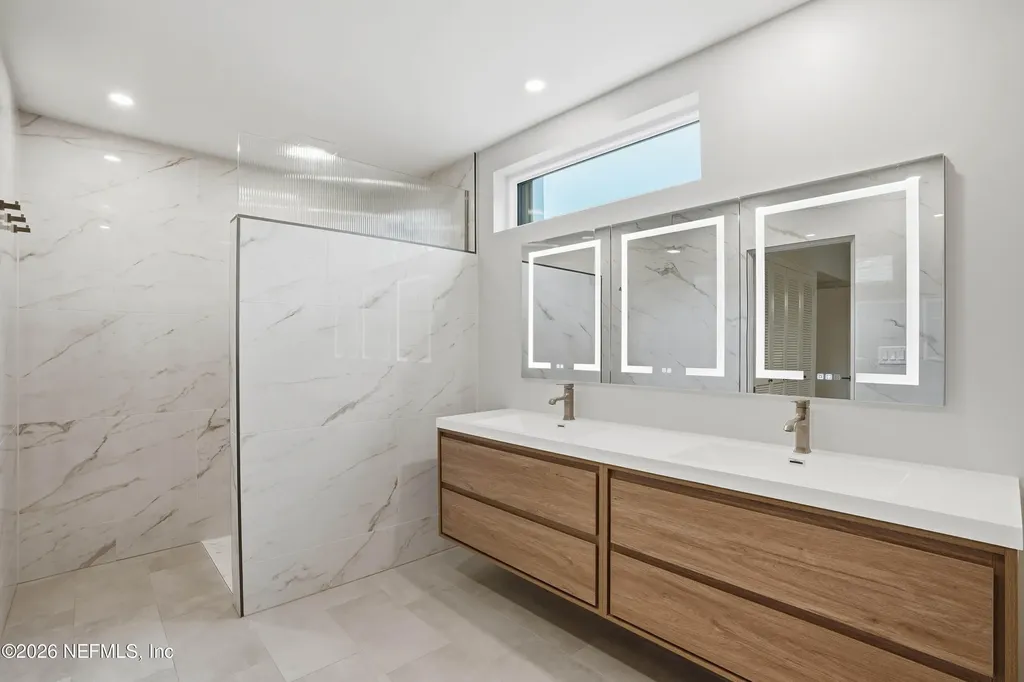 8228 Hollyridge Road Jacksonville FL 32256