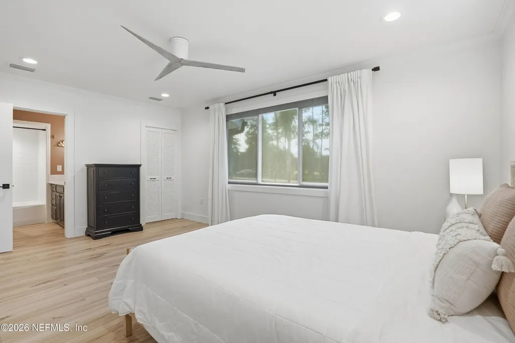 8228 Hollyridge Road Jacksonville FL 32256