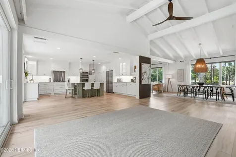 8228 Hollyridge Road Jacksonville FL 32256