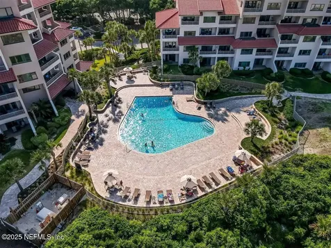318 Sandcastles Court Fernandina Beach FL 32034