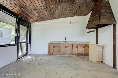 5757 Cedar Park Lane Jacksonville FL 32210