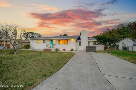 11 Burling Way Jacksonville Beach FL 32250