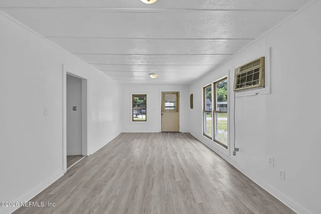 6947 Hunnicutt Lane Jacksonville FL 32219