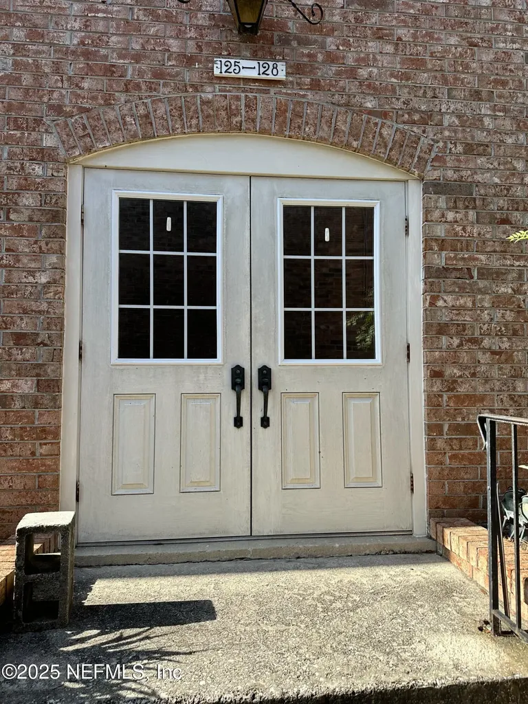 5201 Atlantic Boulevard Jacksonville FL 32207