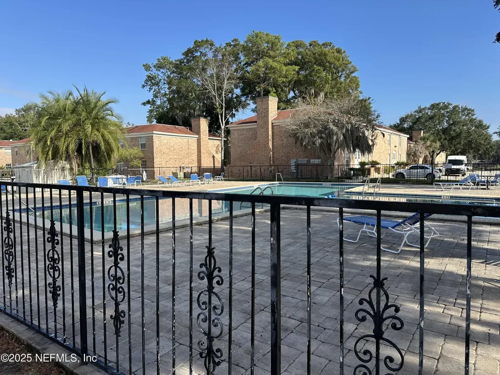 5201 Atlantic Boulevard Jacksonville FL 32207