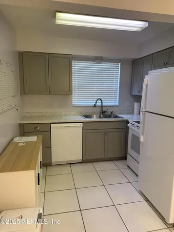 5201 Atlantic Boulevard Jacksonville FL 32207