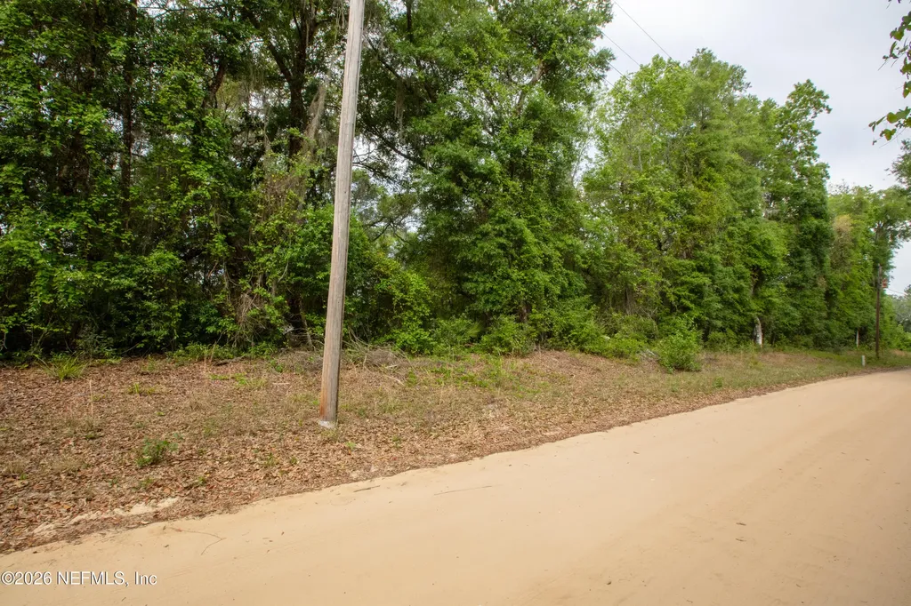 141 Fishermans Drive Interlachen FL 32148