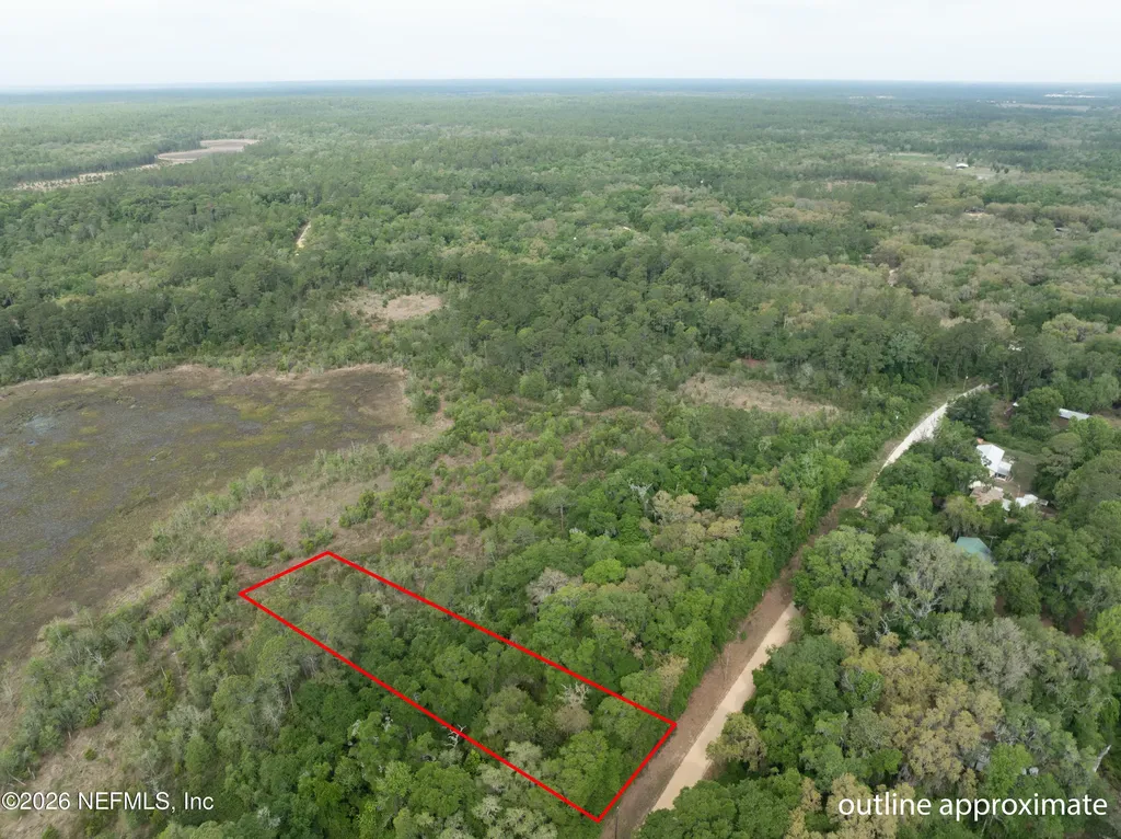 141 Fishermans Drive Interlachen FL 32148