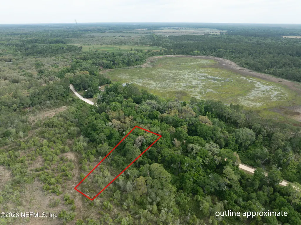 141 Fishermans Drive Interlachen FL 32148