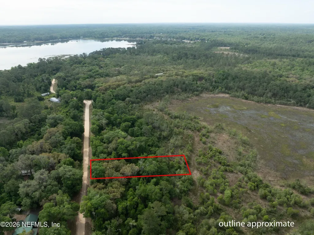 141 Fishermans Drive Interlachen FL 32148