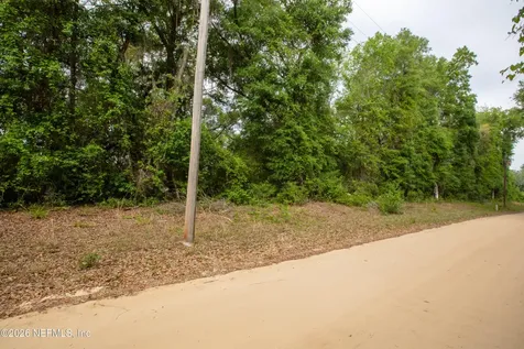 141 Fishermans Drive Interlachen FL 32148