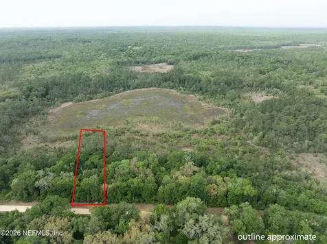 141 Fishermans Drive Interlachen FL 32148
