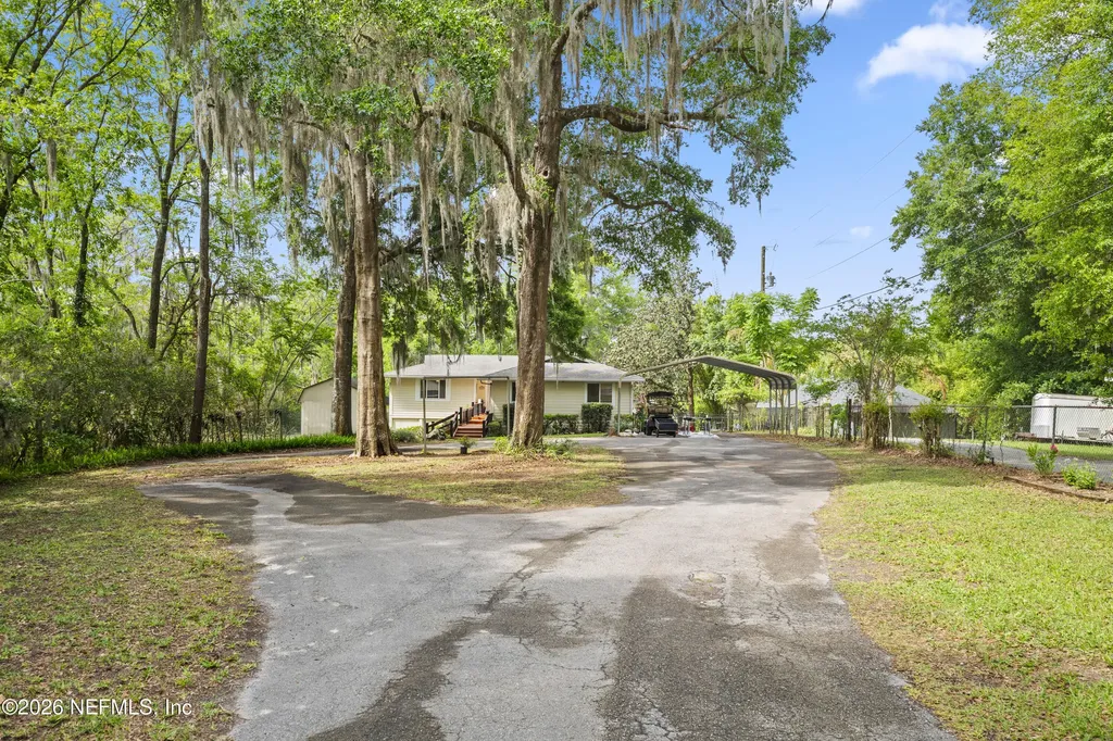 212 Wesley Road Green Cove Springs FL 32043