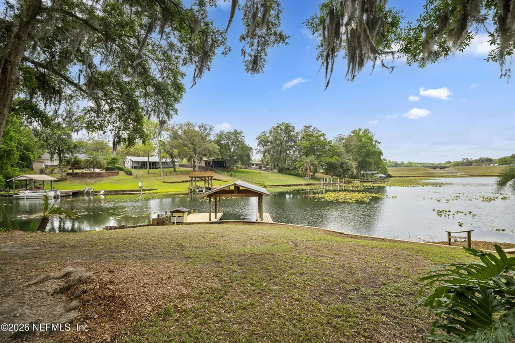 212 Wesley Road Green Cove Springs FL 32043