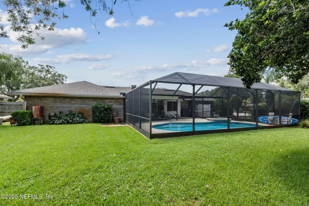 8205 Hidden Lake Drive N Jacksonville FL 32216