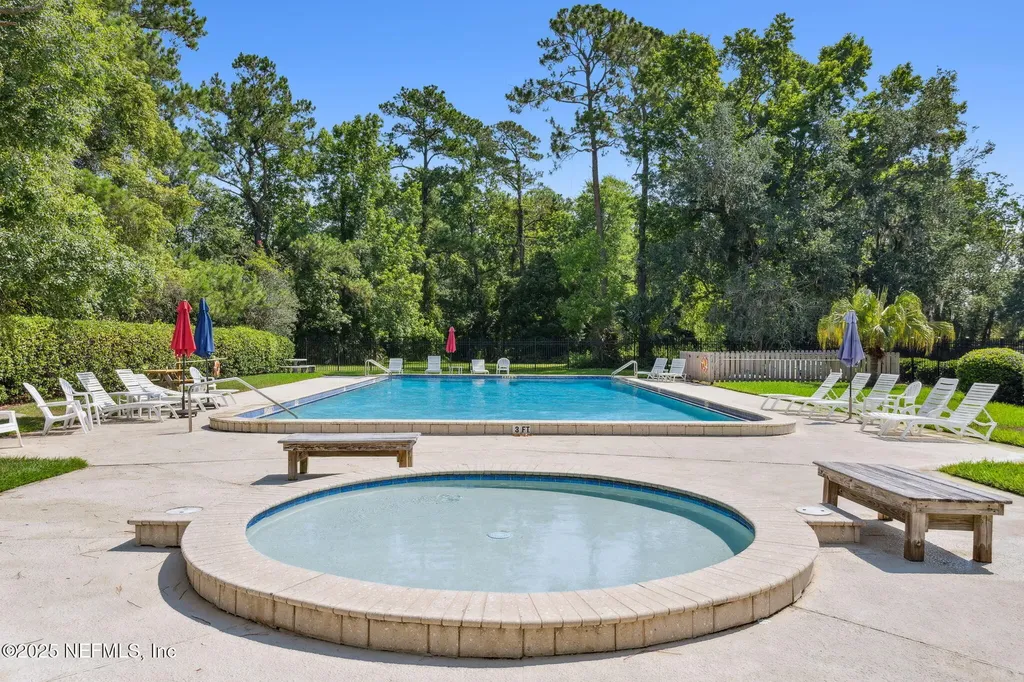 8205 Hidden Lake Drive N Jacksonville FL 32216