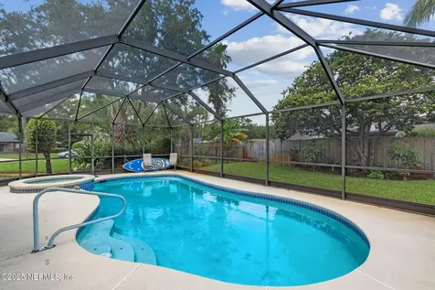 8205 Hidden Lake Drive N Jacksonville FL 32216