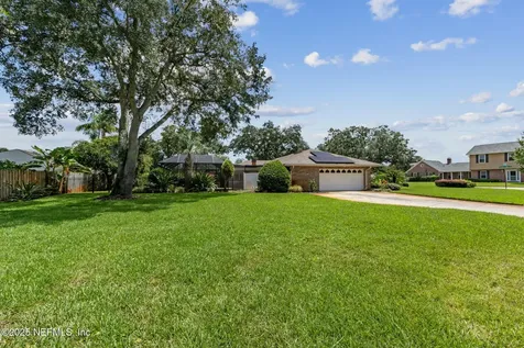 8205 Hidden Lake Drive N Jacksonville FL 32216