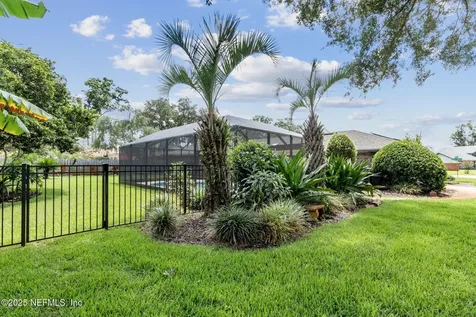 8205 Hidden Lake Drive N Jacksonville FL 32216