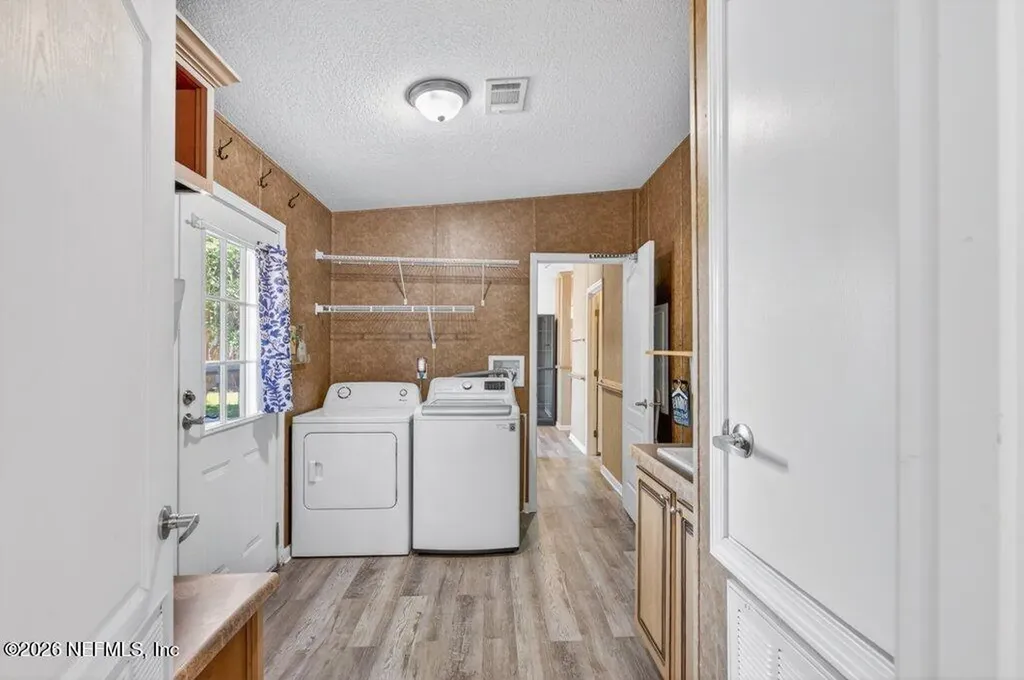 6244 Dunn Avenue Jacksonville FL 32218