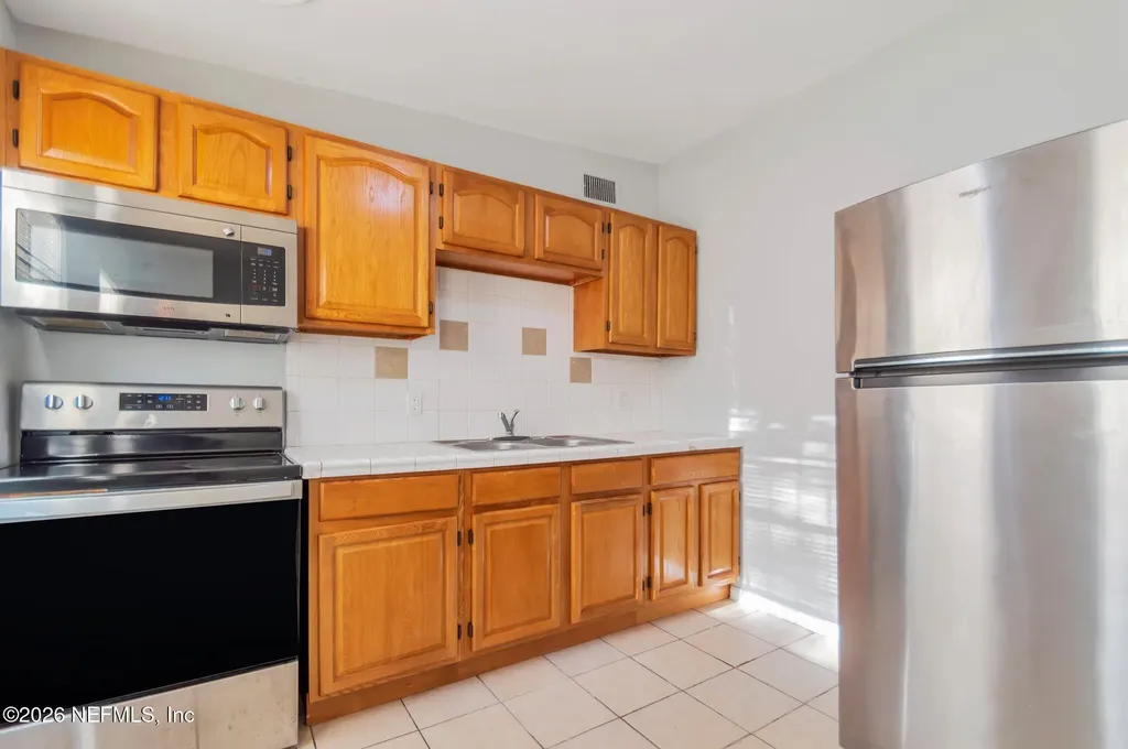 6109 Strawflower Place Jacksonville FL 32209