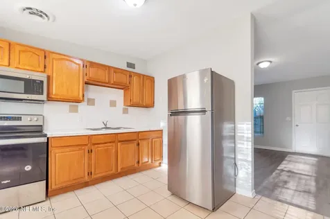 6109 Strawflower Place Jacksonville FL 32209