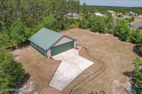 11111 Apache Lane Glen St. Mary FL 32040