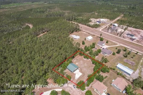 11111 Apache Lane Glen St. Mary FL 32040