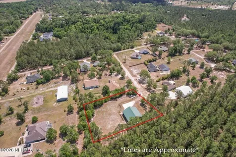 11111 Apache Lane Glen St. Mary FL 32040