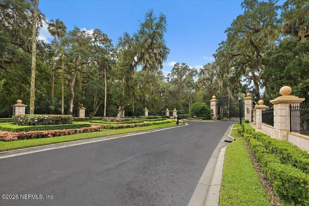 380 Clearwater Drive Ponte Vedra Beach FL 32082