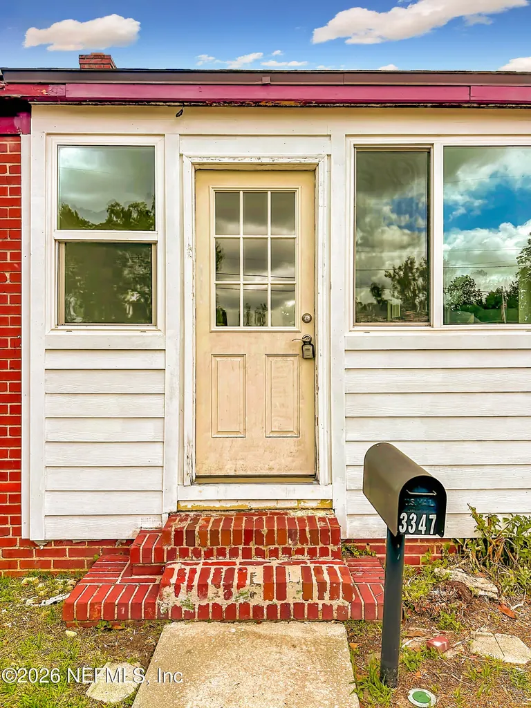 3347 Sylvia Street Jacksonville FL 32207