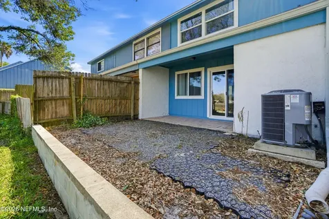 2975 Bayshore Drive E Jacksonville FL 32233