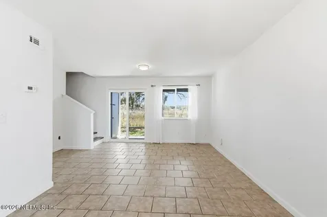2975 Bayshore Drive E Jacksonville FL 32233
