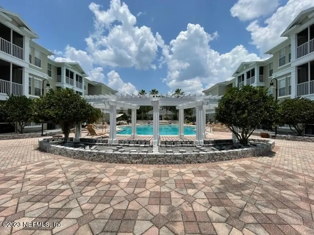 8290 Gate Parkway W Jacksonville FL 32216