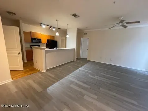 8290 Gate Parkway W Jacksonville FL 32216