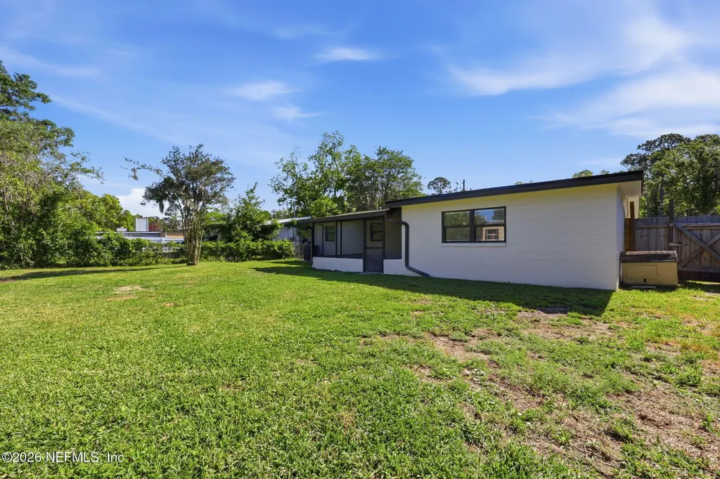 2904 E Loran Drive Jacksonville FL 32216
