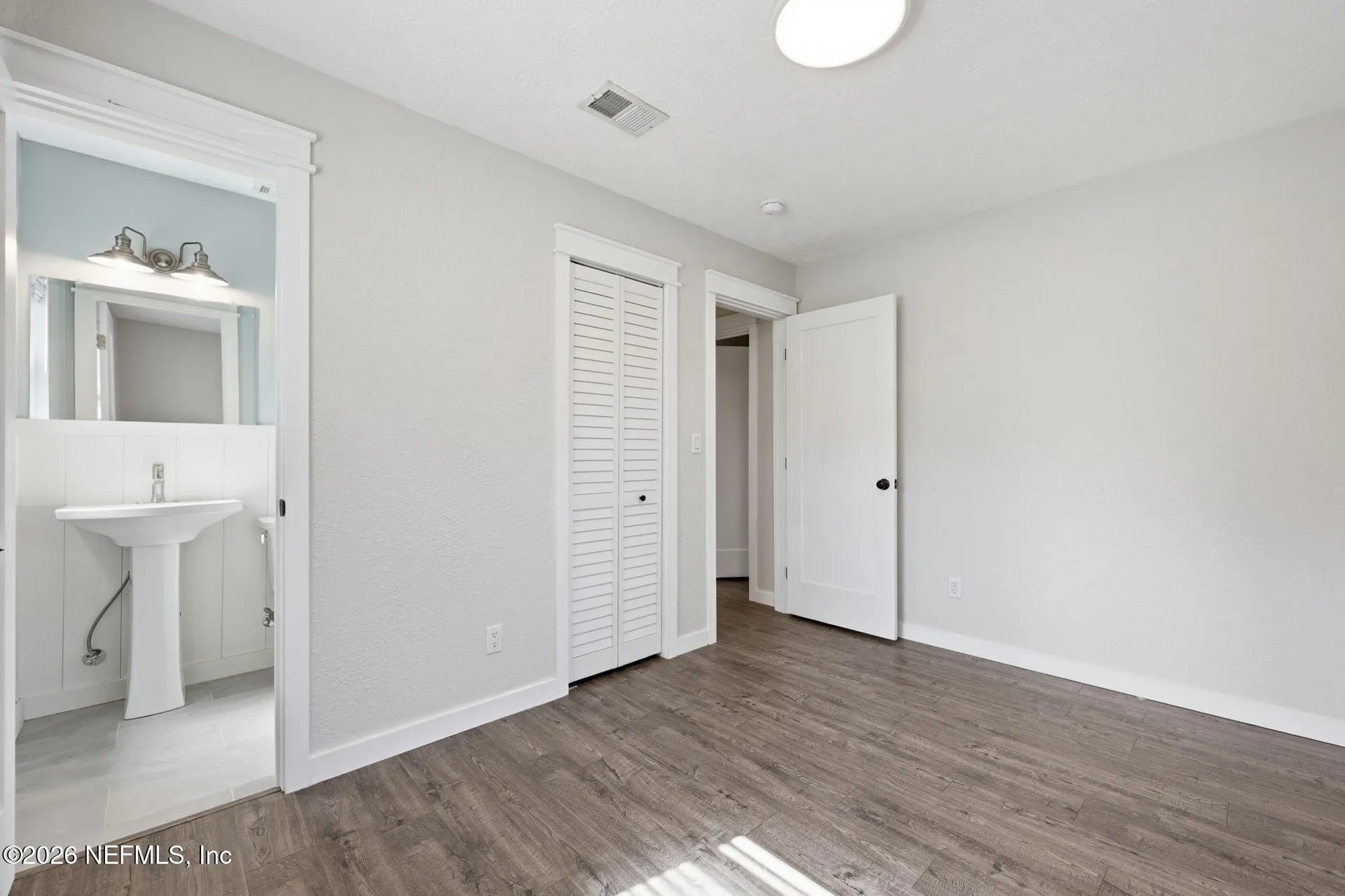 2904 E Loran Drive Jacksonville FL 32216