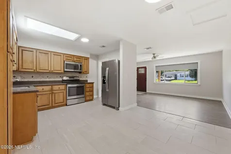 2904 E Loran Drive Jacksonville FL 32216