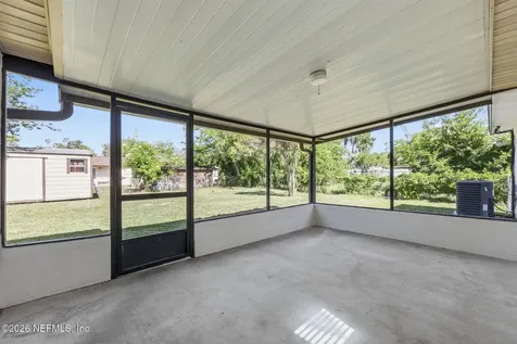 2904 E Loran Drive Jacksonville FL 32216