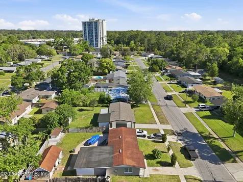 2904 E Loran Drive Jacksonville FL 32216