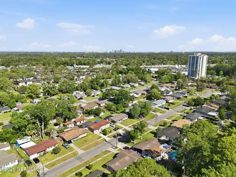 2904 E Loran Drive Jacksonville FL 32216
