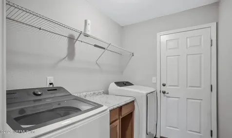 7507 Hilsdale Road Jacksonville FL 32216