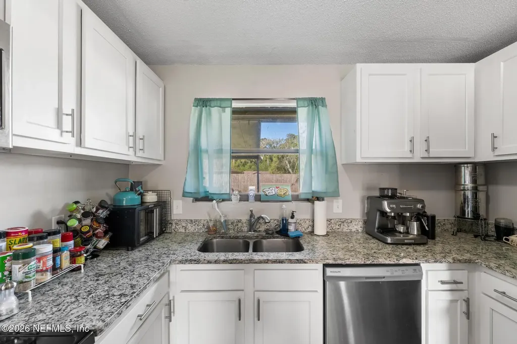 5628 Fort Sumter Road Jacksonville FL 32210