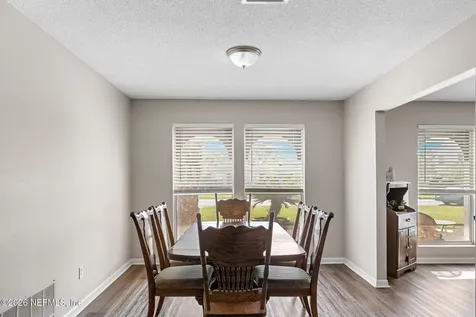5628 Fort Sumter Road Jacksonville FL 32210