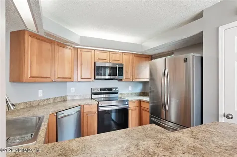 1729 Chandelier Circle E Jacksonville FL 32225