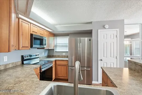 1729 Chandelier Circle E Jacksonville FL 32225