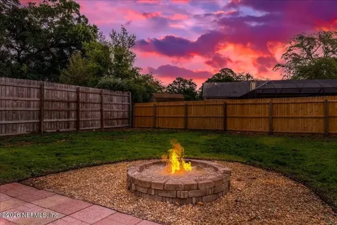 1729 Chandelier Circle E Jacksonville FL 32225