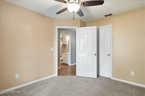 1729 Chandelier Circle E Jacksonville FL 32225