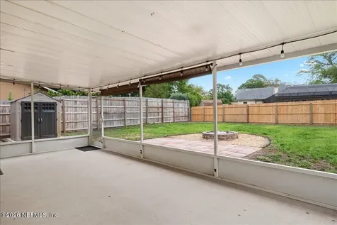 1729 Chandelier Circle E Jacksonville FL 32225